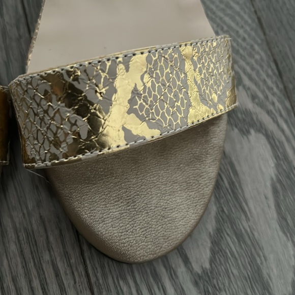 Beautiful sandals by DKNY💕 - Picture 11 of 12